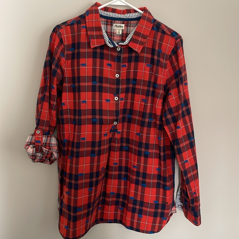 Hatley Flannel Red & Blue with Bears- 1/2 button up- button cuffs- Large
